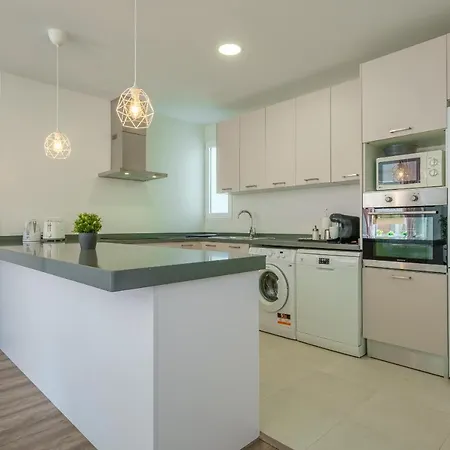 Modern, Stylish 아파트 *